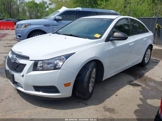 1G1PA5SH5E7218650 Chevrolet Cruze Ls Auto