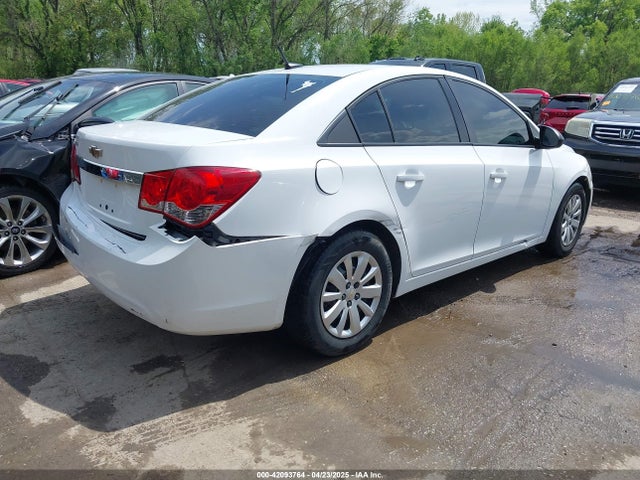 1G1PA5SH5E7218650 Chevrolet Cruze Ls Auto