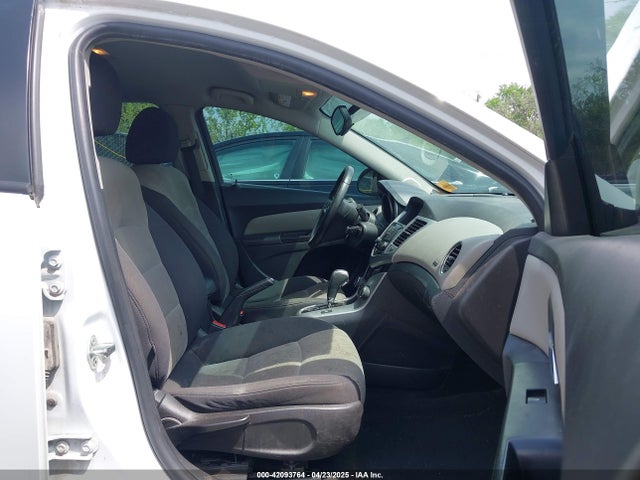 1G1PA5SH5E7218650 Chevrolet Cruze Ls Auto