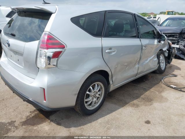 JTDZN3EU2FJ038659 Toyota Prius V Four