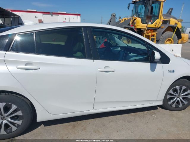 JTDKAMFP2M3177459 Toyota Prius Prime Xle
