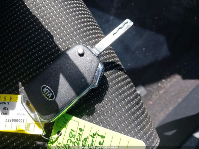 3KPF24AD9KE014180 KIA Forte Lxs