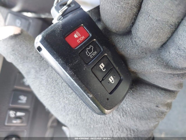 Toyota Rav4 Platinum 2017 2T3YFREV7HW345673 Image 11
