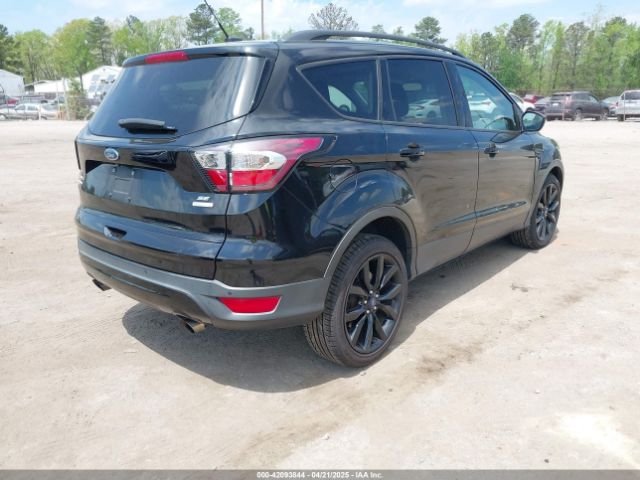 1FMCU0GD4HUE44010 Ford ESCAPE SE
