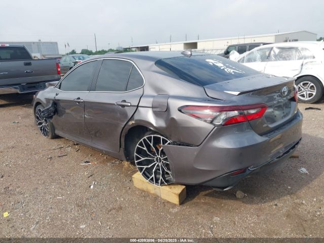 4T1C11AK8PU132325 Toyota CAMRY LE