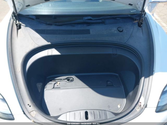 2019 TESLA MODEL 3 5YJ3E1EB0KF433398 Photo 9