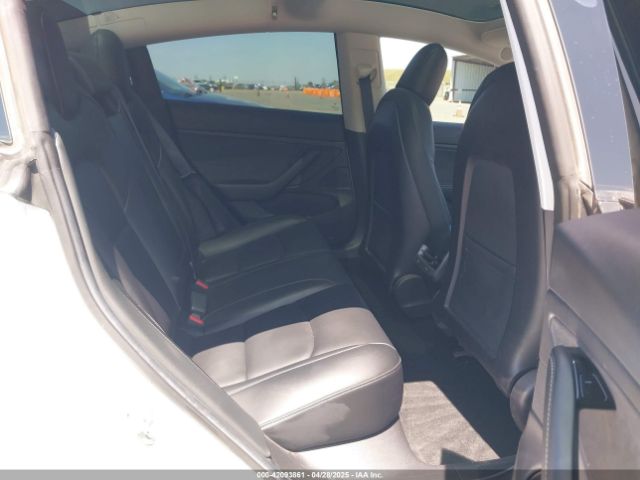 2019 TESLA MODEL 3 5YJ3E1EB0KF433398 Photo 7