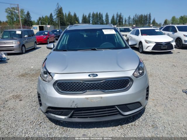 KNDCB3LC8H5059732 KIA NIRO LX