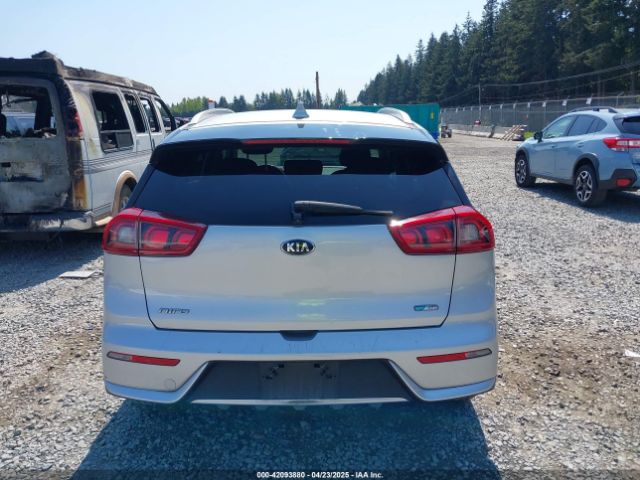 KNDCB3LC8H5059732 KIA NIRO LX