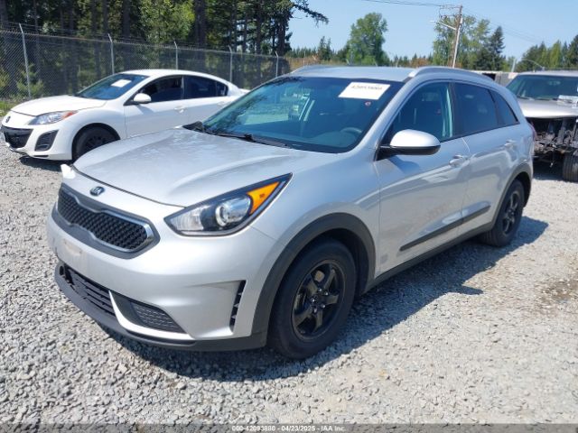 KNDCB3LC8H5059732 KIA NIRO LX
