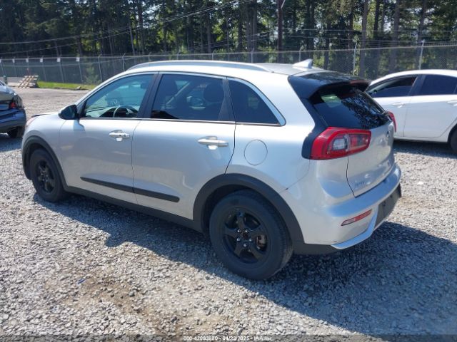 KNDCB3LC8H5059732 KIA NIRO LX