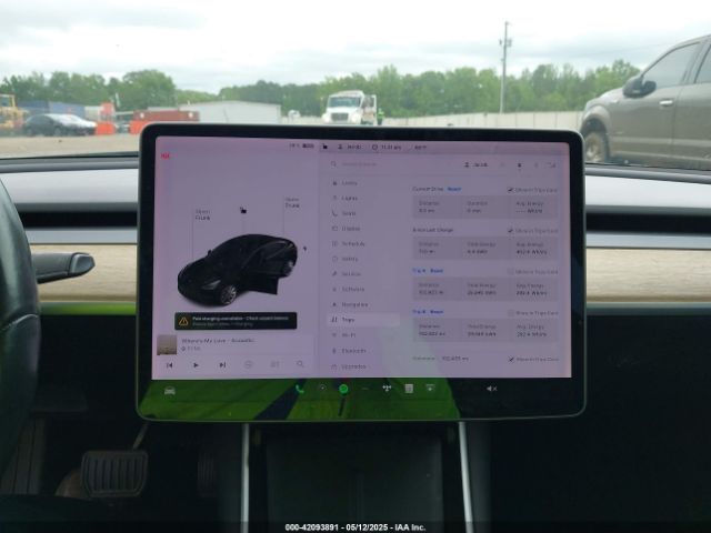 5YJ3E1EB3JF186733 Tesla Model 3 Long Range/performance