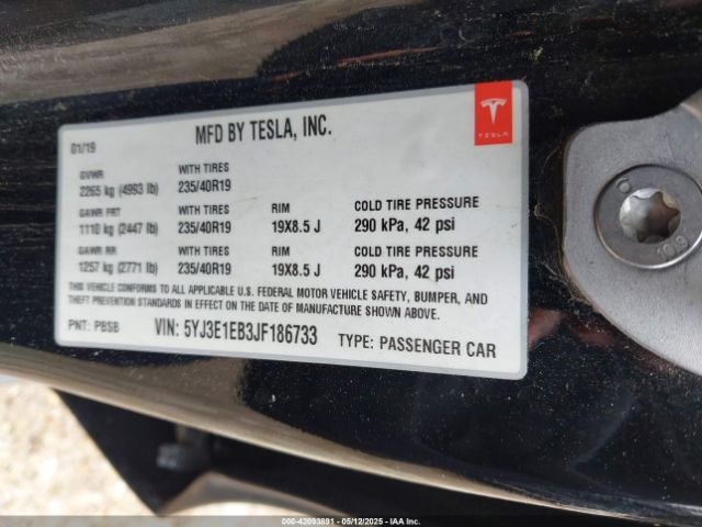 5YJ3E1EB3JF186733 Tesla Model 3 Long Range/performance
