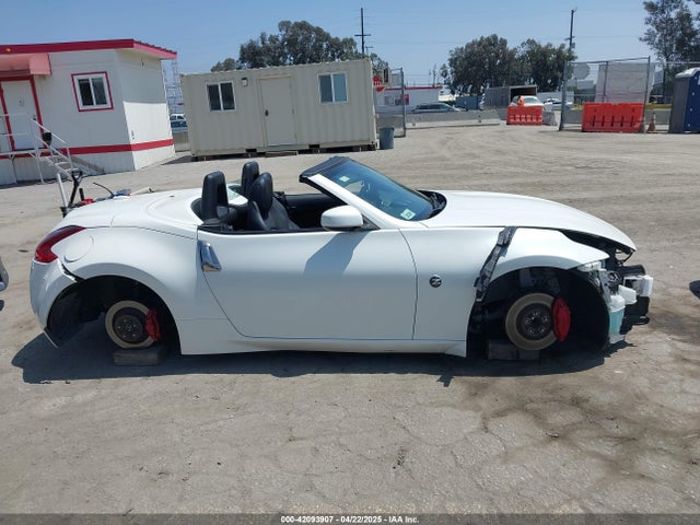 JN1AZ4FH7JM520112 Nissan 370z Touring Sport