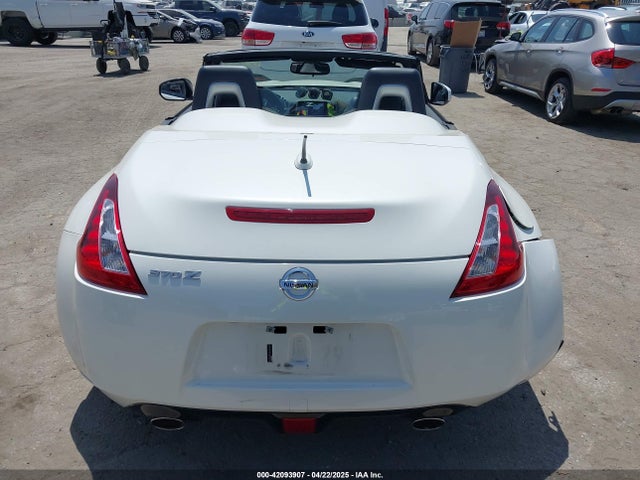 JN1AZ4FH7JM520112 Nissan 370z Touring Sport
