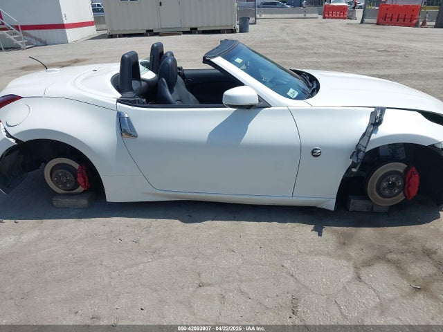 JN1AZ4FH7JM520112 Nissan 370z Touring Sport