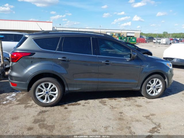 1FMCU0HD2KUC52834 Ford ESCAPE SEL