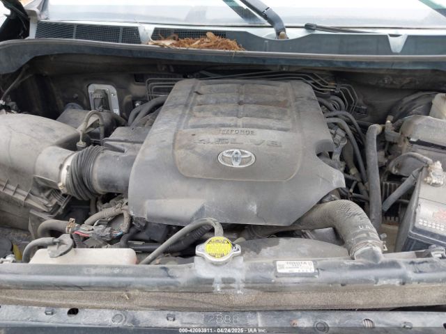 5TFRM5F10EX068872 Toyota Tundra Sr5 4.6l V8