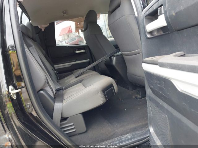 5TFRM5F10EX068872 Toyota Tundra Sr5 4.6l V8