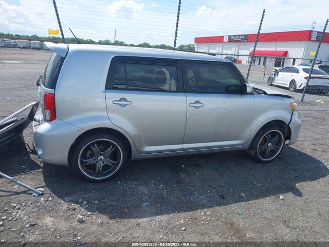 Scion XB 2014 JTLZE4FE0EJ054892 Image 14