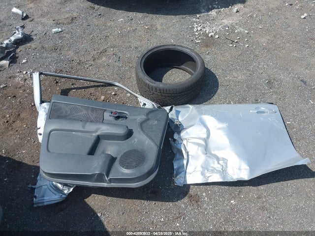 Scion XB 2014 JTLZE4FE0EJ054892 Image 12