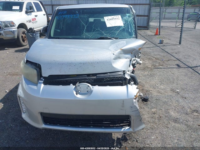 Scion XB 2014 JTLZE4FE0EJ054892 Image 18