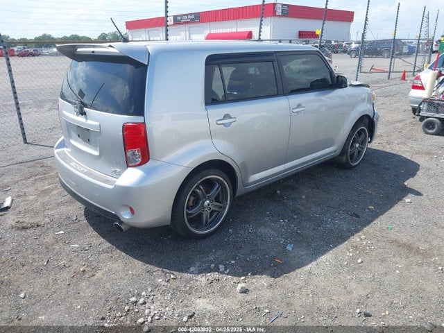 Scion XB 2014 JTLZE4FE0EJ054892 Image 4