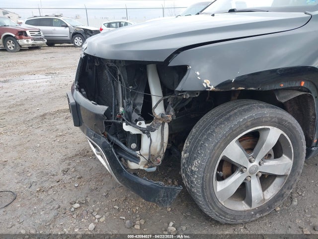 1C4RJFCG5EC587396 Jeep Grand Cherokee Overland