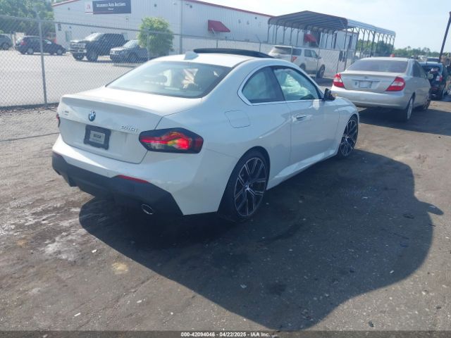 2022 BMW 230 3MW23CM0XN8C48827 Photo 3