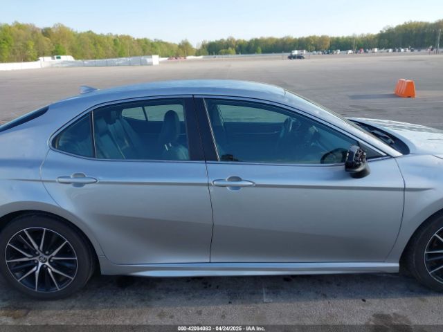 4T1G11AK7MU560819 Toyota CAMRY SE