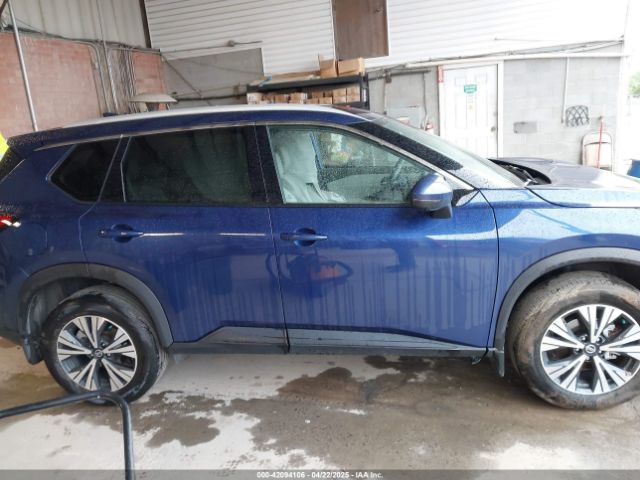 5N1AT3BB9MC828916 Nissan Rogue Sv Intelligent Awd