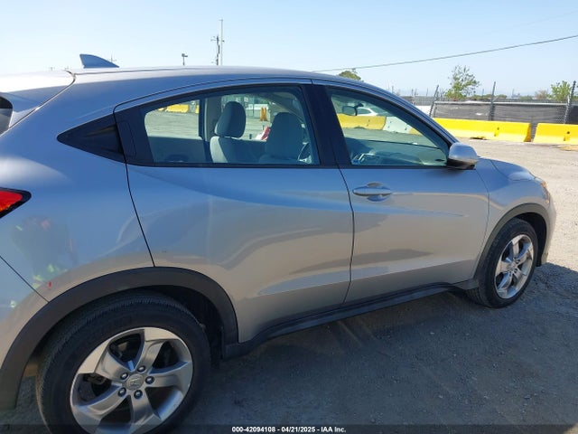 3CZRU5H38HG706125 Honda HR-V LX