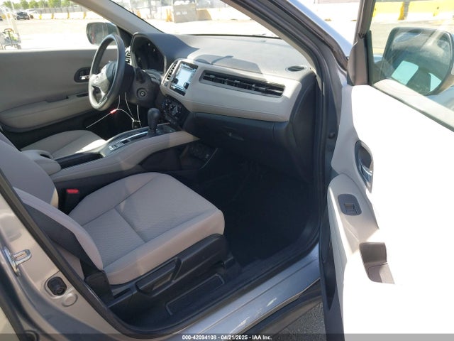 3CZRU5H38HG706125 Honda HR-V LX
