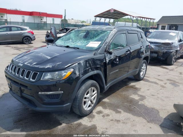 3C4NJDAB3JT245518 Jeep Compass Sport 4x4