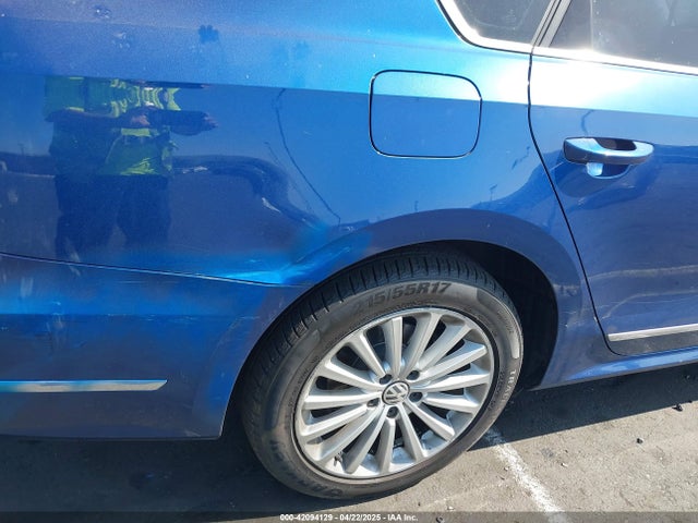 1VWBT7A31GC053491 Volkswagen 2016
