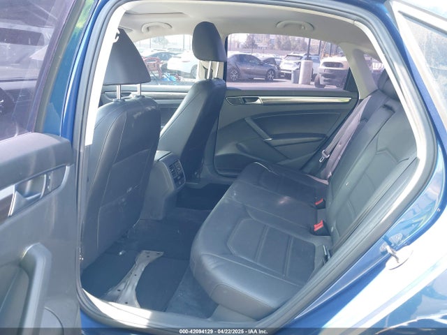 1VWBT7A31GC053491 Volkswagen 2016