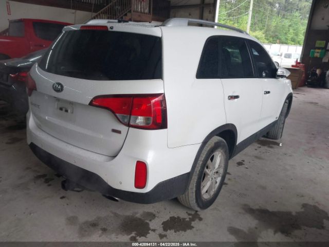 5XYKTCA65FG585570 KIA SORENTO LX