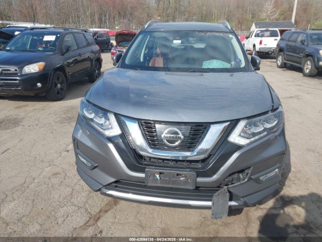 JN8AT2MV9HW019771 Nissan Rogue Sl