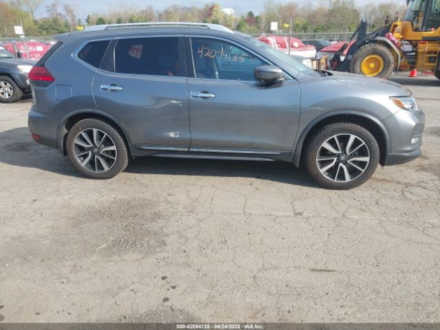 JN8AT2MV9HW019771 Nissan Rogue Sl