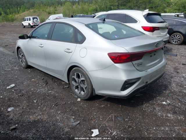 3KPF24AD1ME290811 KIA Forte Lxs