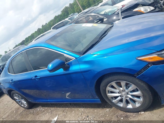 4T1B11HK2KU238232 Toyota CAMRY LE