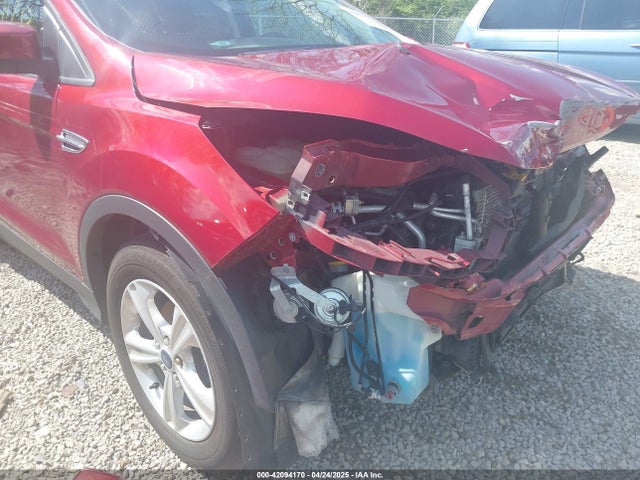 1FMCU0GXXGUB13165 Ford ESCAPE SE
