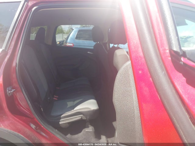 1FMCU0GXXGUB13165 Ford ESCAPE SE