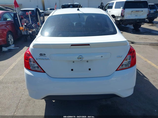 3N1CN7AP4HK472714 Nissan Versa 1.6 Sv