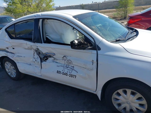 3N1CN7AP4HK472714 Nissan Versa 1.6 Sv