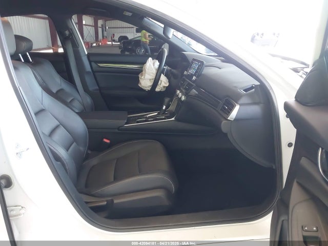 1HGCV1F31NA124125 Honda Accord Sport