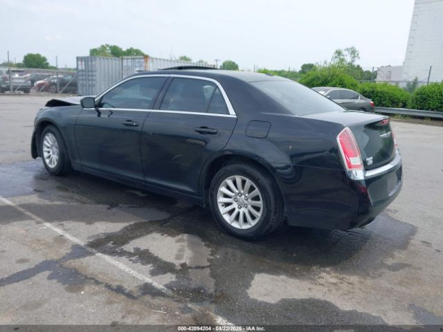 2014 CHRYSLER 300 2C3CCAAG7EH175973 Photo 2