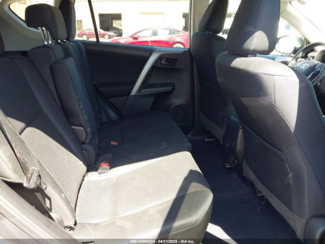 2T3ZFREV8HW340311 Toyota RAV4 LE