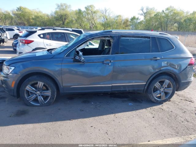 3VV2B7AX0LM076182 Volkswagen Tiguan 2.0t Se/2.0t Se R-line Black/2.0t Sel