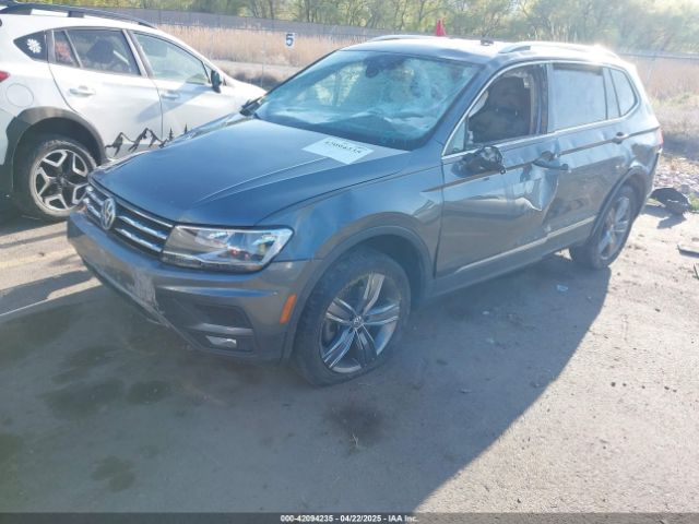 3VV2B7AX0LM076182 Volkswagen Tiguan 2.0t Se/2.0t Se R-line Black/2.0t Sel